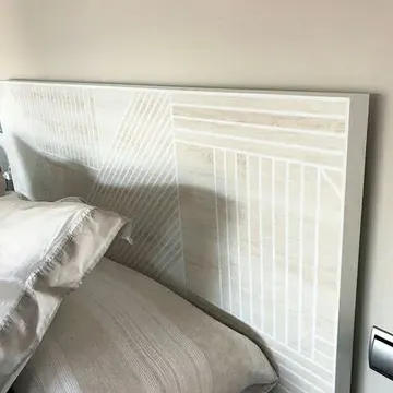 Düz bir IKEA MALM başlığı şık ve kolay şekilde canlandırma yöntemi.