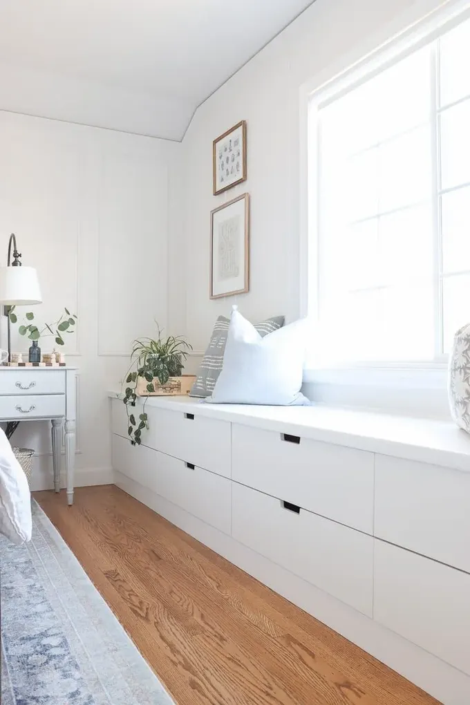 IKEA Nordli, çok sayıda eşya saklamanıza olanak tanıyan çekmeceleriyle mükemmel bir parça.