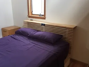 Mandal başlık ile HAMMARP tezgah birleştirilerek minimalist, modern başlık yapıldı. Kolay DIY, sıcak ve çağdaş görünümü sevenler için ideal.