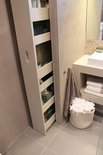 Dikey çekmeceli çekmece sadece mutfaklar için değil, banyolar için de mükemmeldir.